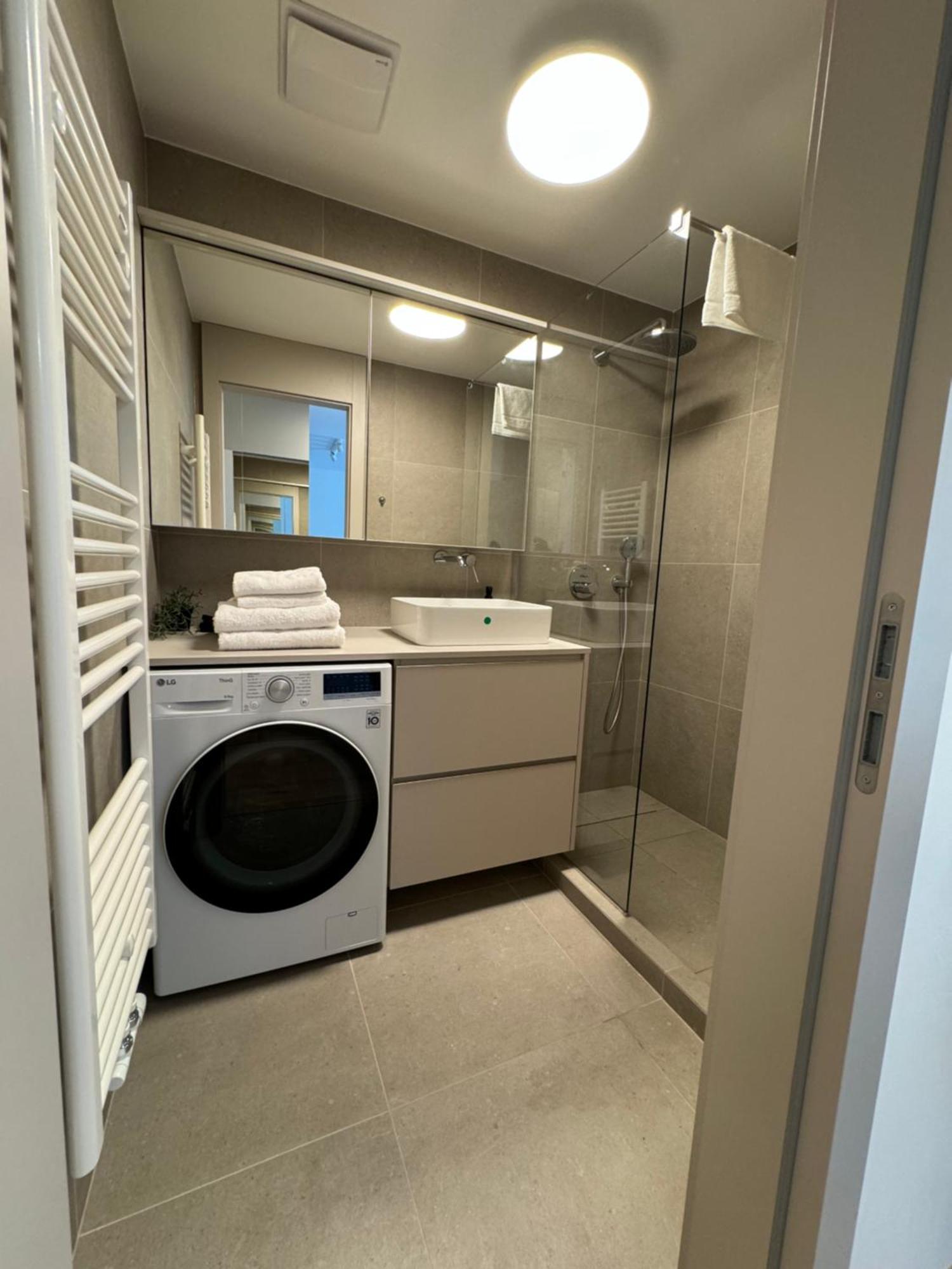Aurora Apartments Bratislava Eksteriør bilde